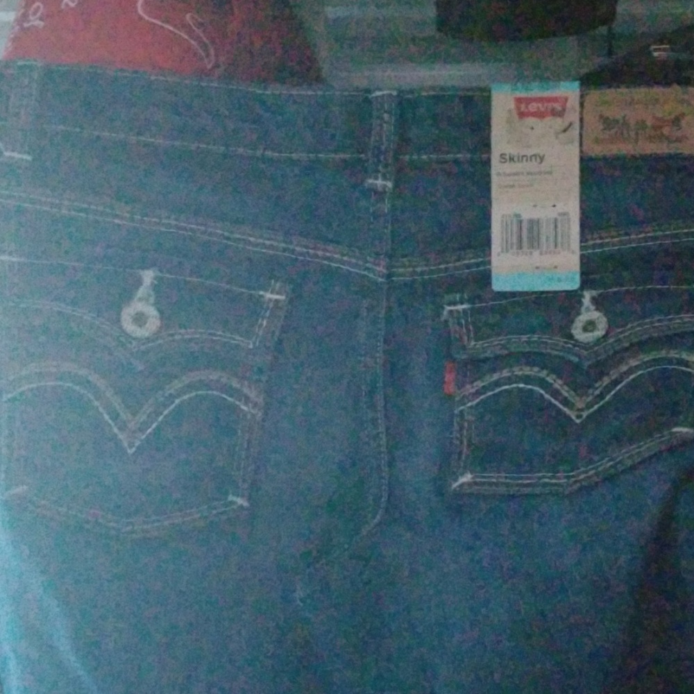 Levis junior 16